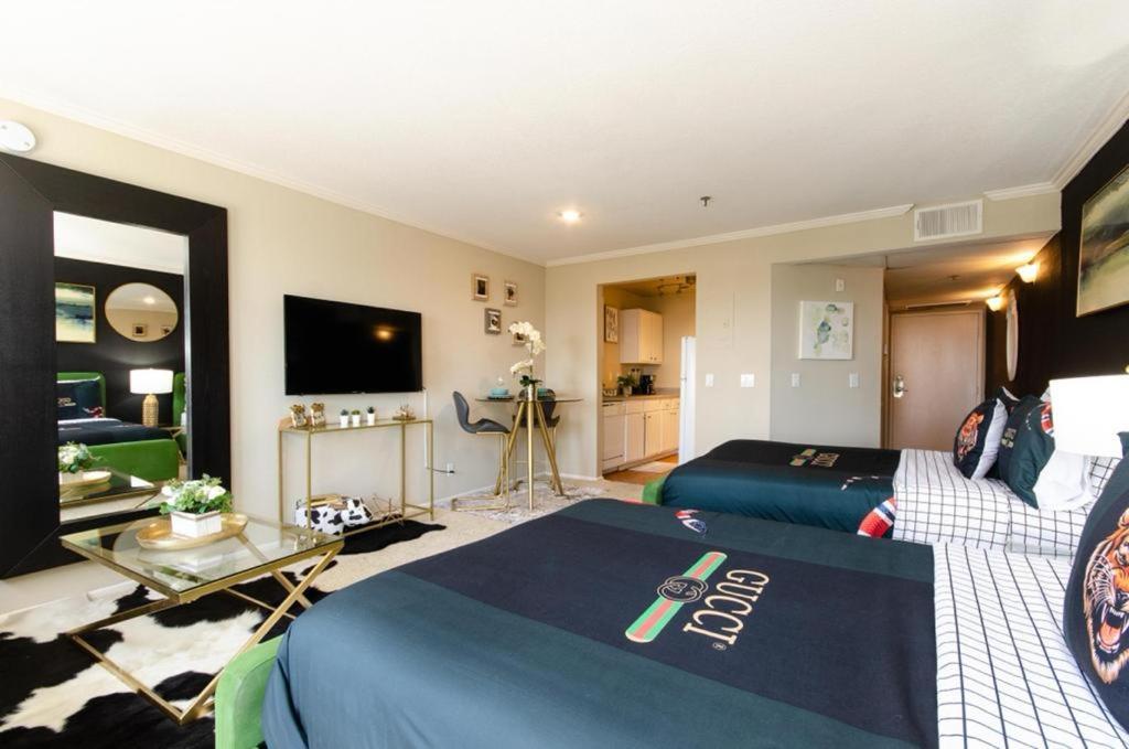 Gucci Mickey And Maxico Lofts Free Parking And Wifi Lägenhet Los Angeles Exteriör bild